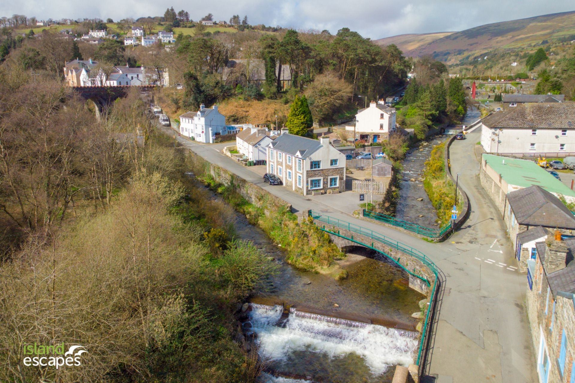 Salmon River Apartments - The Stables