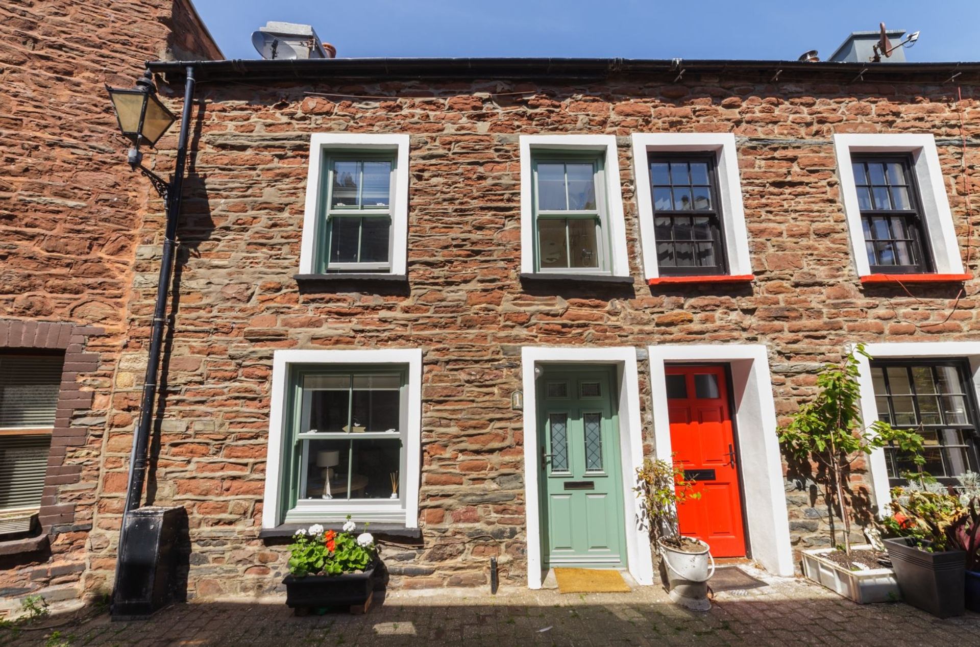 1 Charles Street is a Located on a dreamy narrow cobbled pedestrian street in Peel