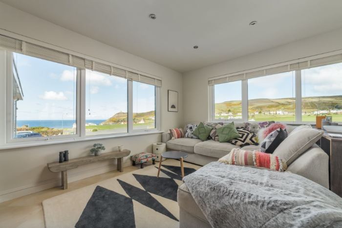 Sea View Apartment, Sleeps 4 in Port Erin