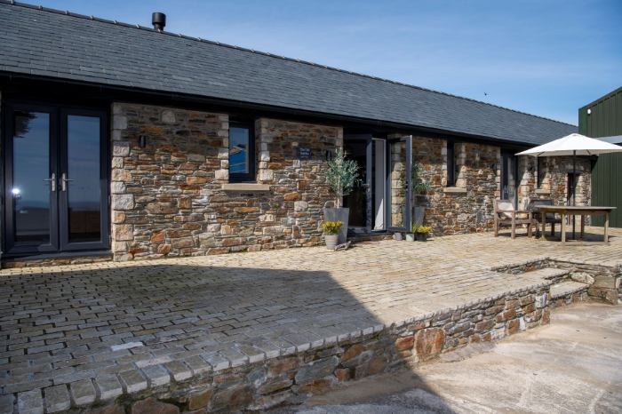 The Old Stables at Corlea Farm, Sleeps 4 in Ballasalla