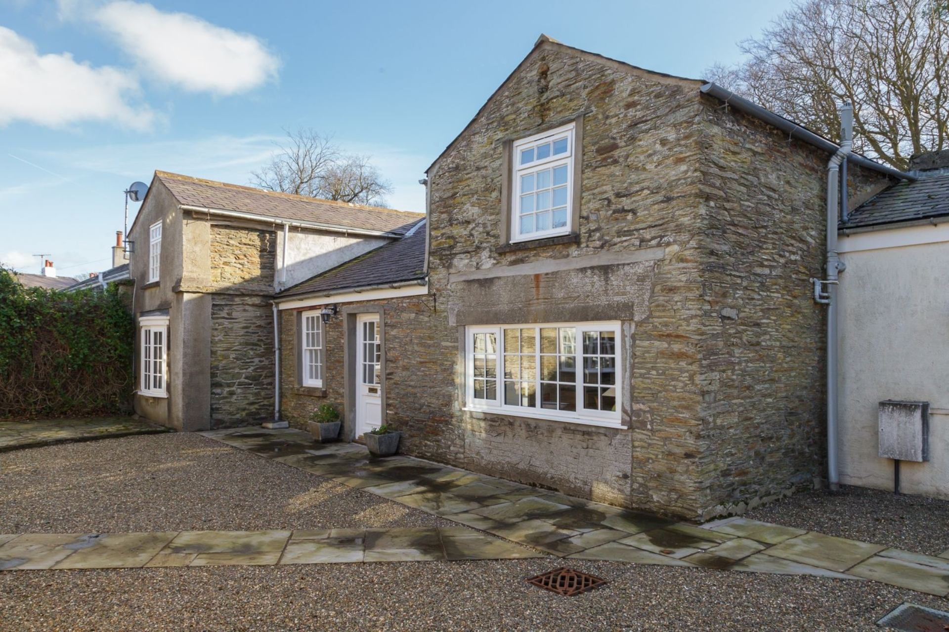 Woodcroft is a Woodcroft is a charming cottage located in wonderfully leafy surroundings right in the heart of Doug