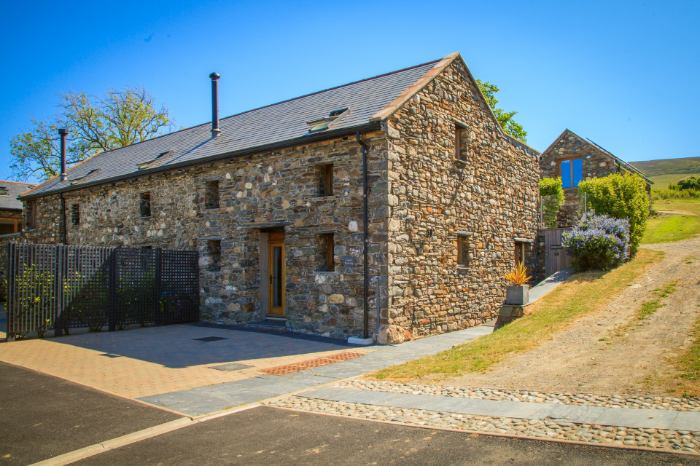 Barnagh Barns, Sleeps 4 in Kirk Michael