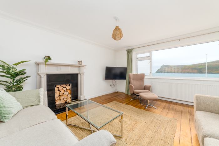 Seaspray, Sleeps 8 in Port Erin