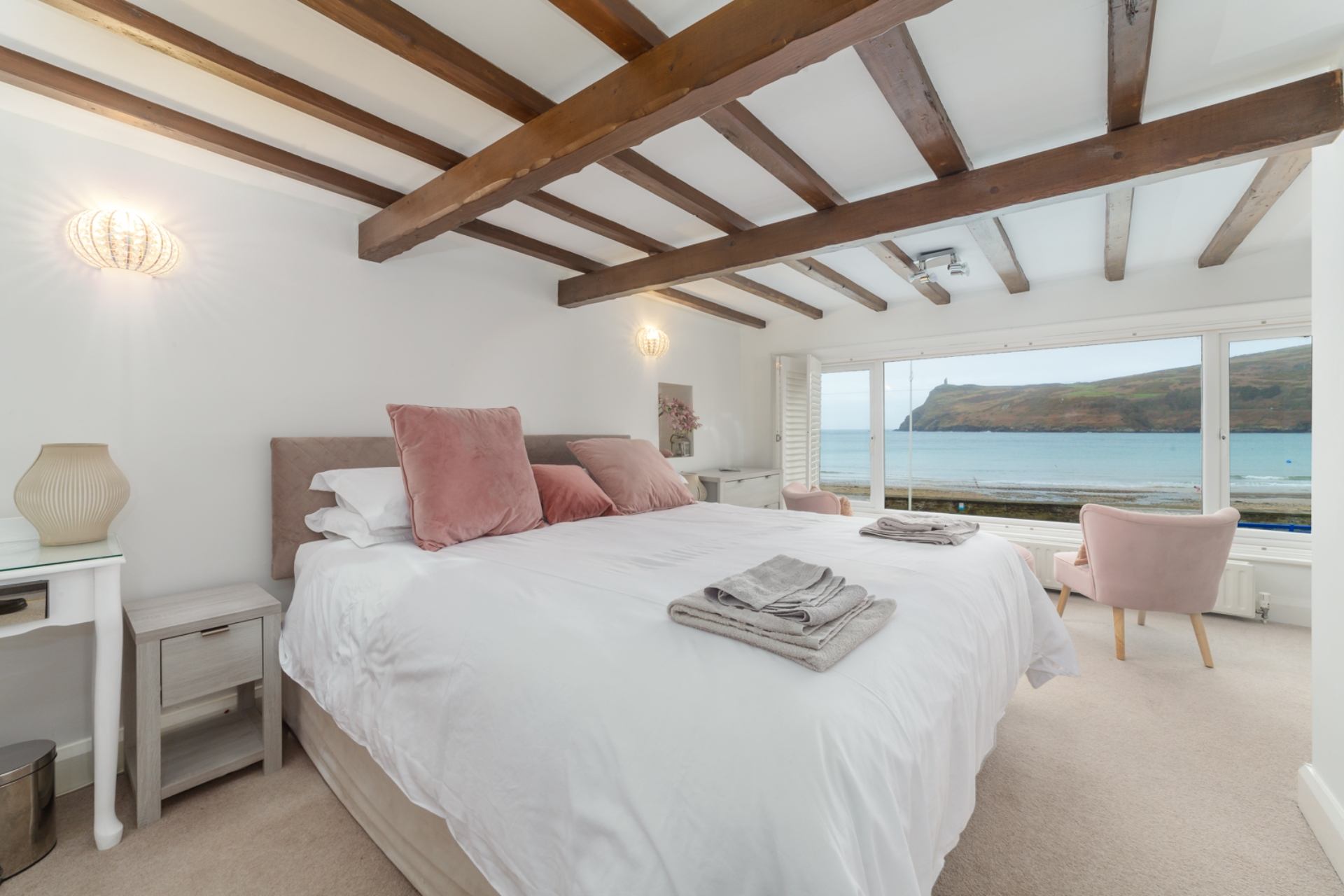 Seaview is a An elegant coastal escape with uninterrupted sea views