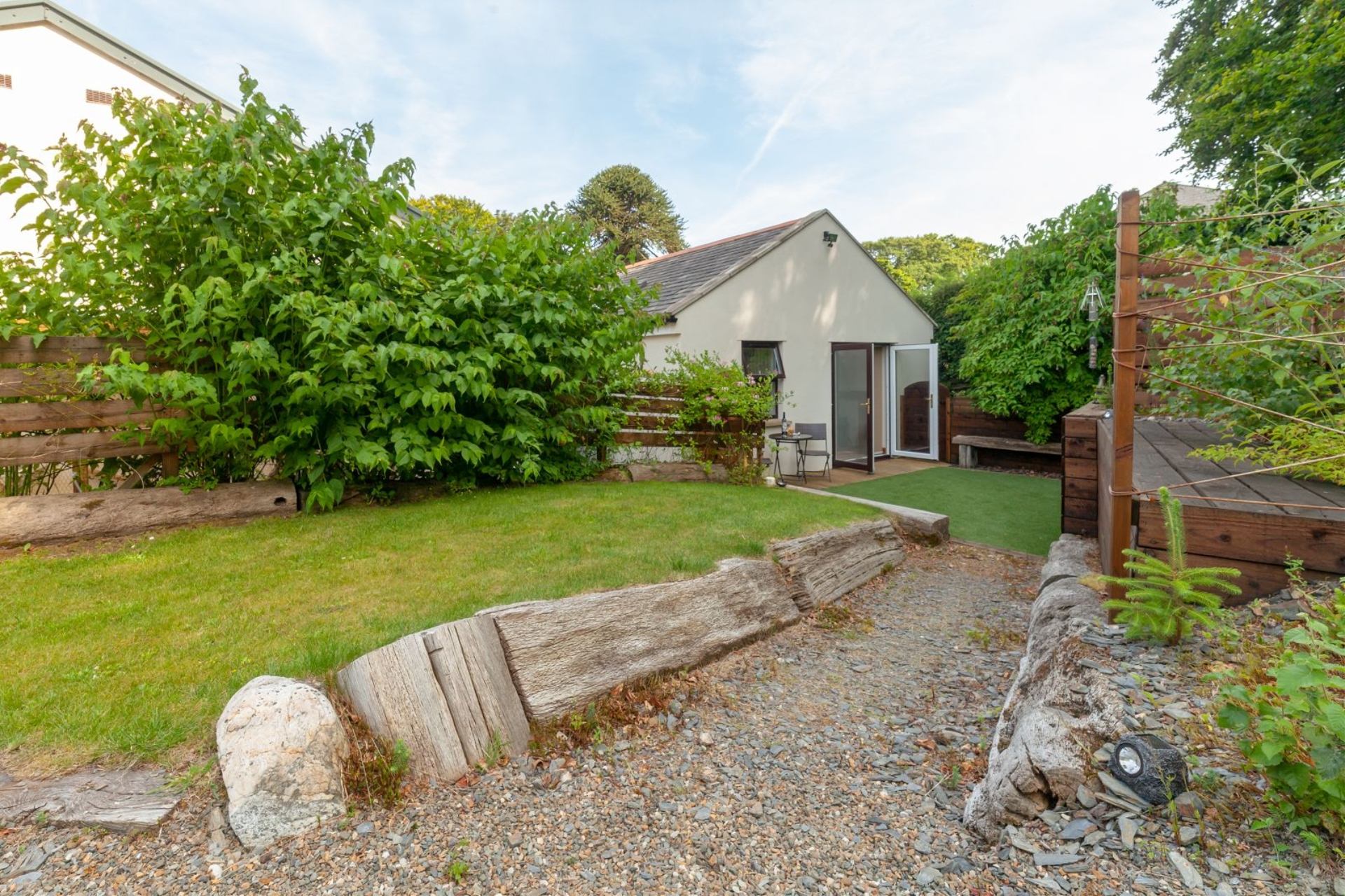 Elgin Retreat is a Set in the beautiful rural location of Maughold, Elgin Retreat offers plenty to enjoy