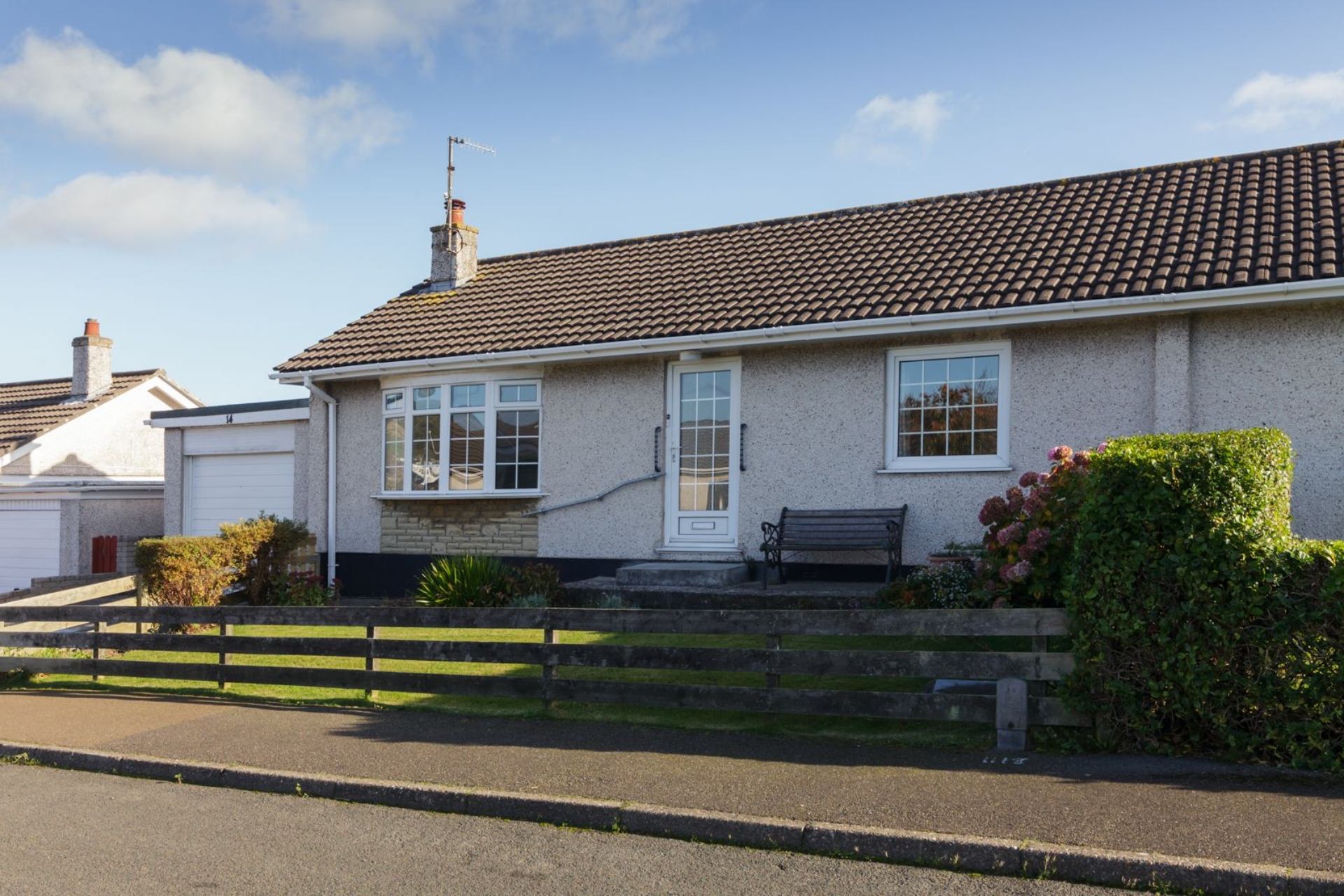 Grianane is a Grianane is a recently refurbished bungalow located close to the centre of Port Erin