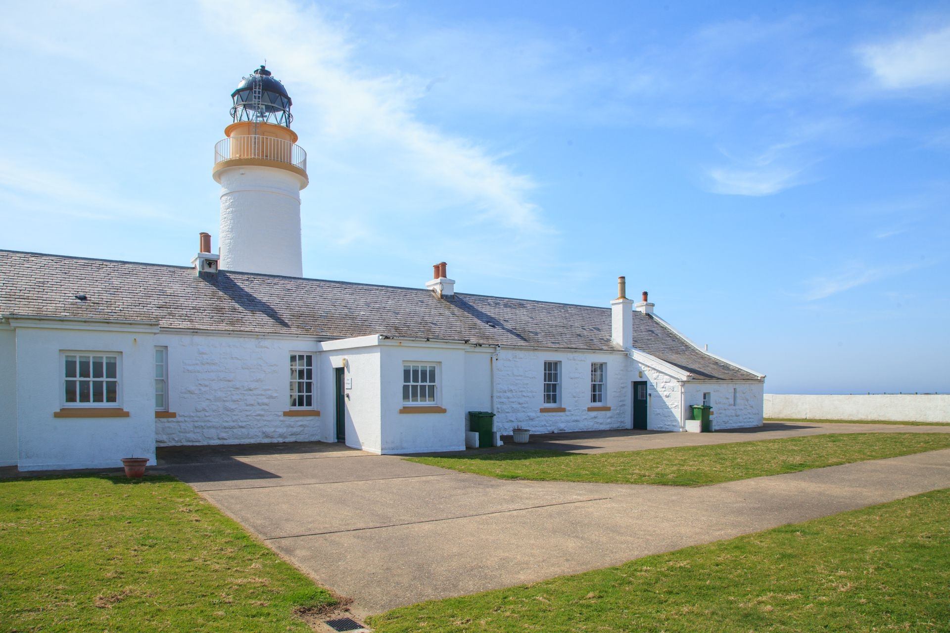 Langness Lighthouse Cottage - East is a A unique and historic escape, Langness Lighthouse Cottages are set in breathtaking scenery