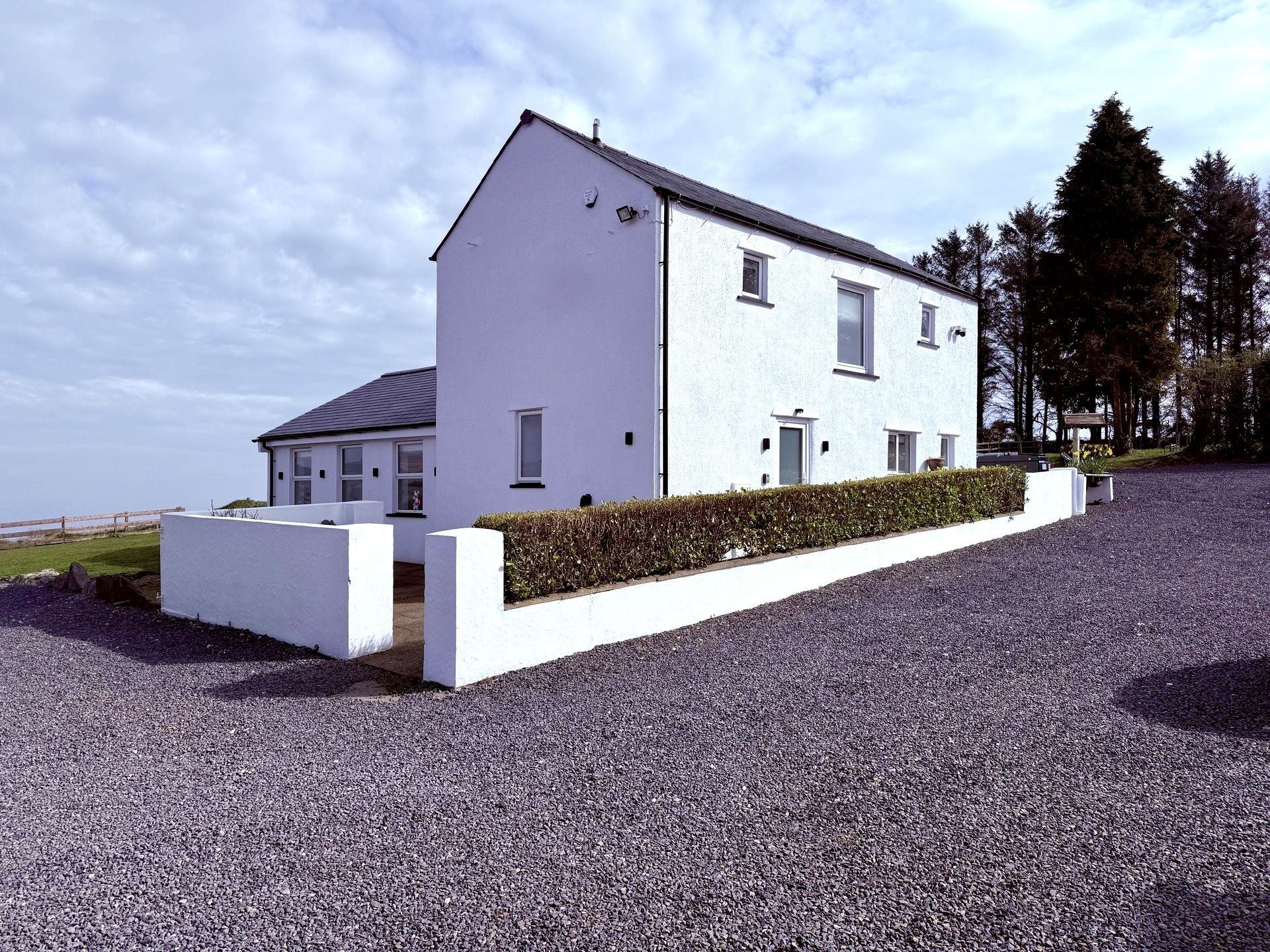 Moaney Woods Farm Cottage is a A tranquil retreat in the hills above Laxey, Isle of Man.