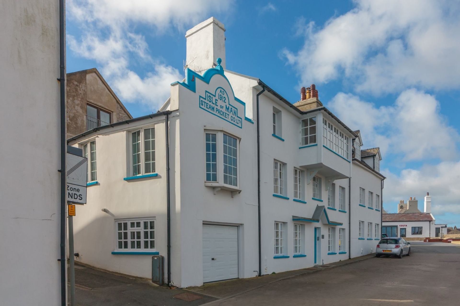 Packet House is a With a rich maritime history, Packet House a listed building on the Quayside in Castletown